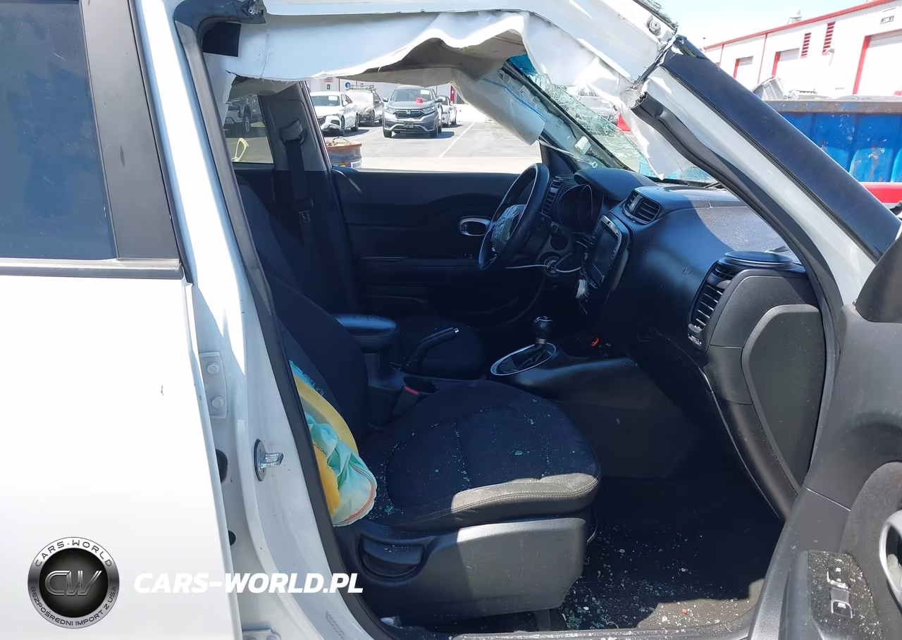 2018 Kia Soul + VIN:KNDJP3A56J7527433 - 5