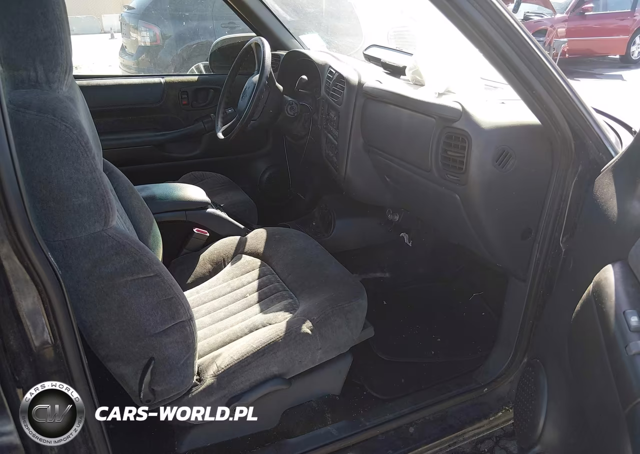 2001 Chevrolet S-10 Ls VIN:1GCCS19W618198414 - 5
