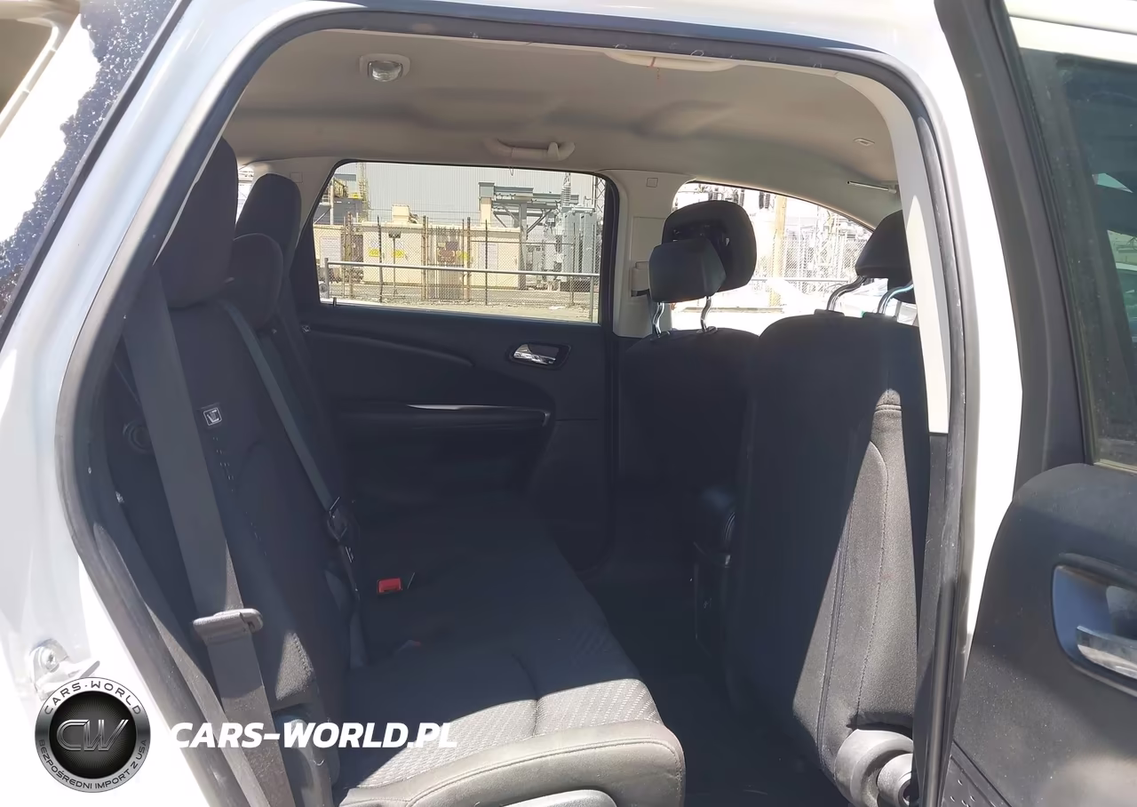 2018 Dodge Journey Se VIN:3C4PDCAB5JT519599 - 8