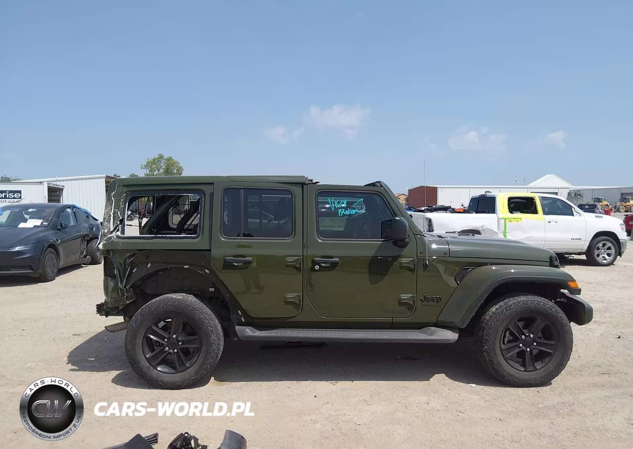 2021 Jeep Wrangler Unlimited Sahara Altitude 4X4 VIN:1C4HJXEN9MW558204 - 14
