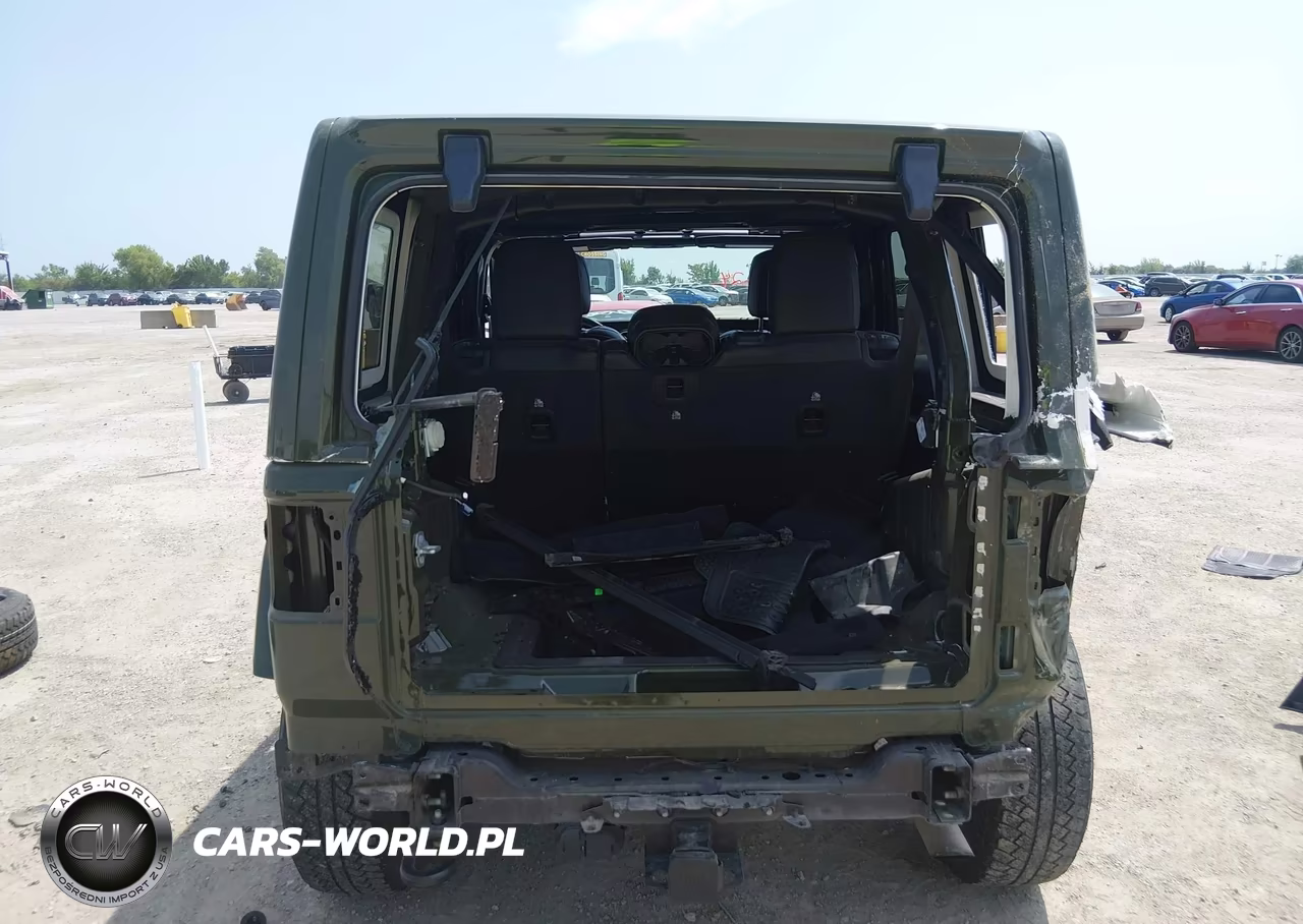 2021 Jeep Wrangler Unlimited Sahara Altitude 4X4 VIN:1C4HJXEN9MW558204 - 6