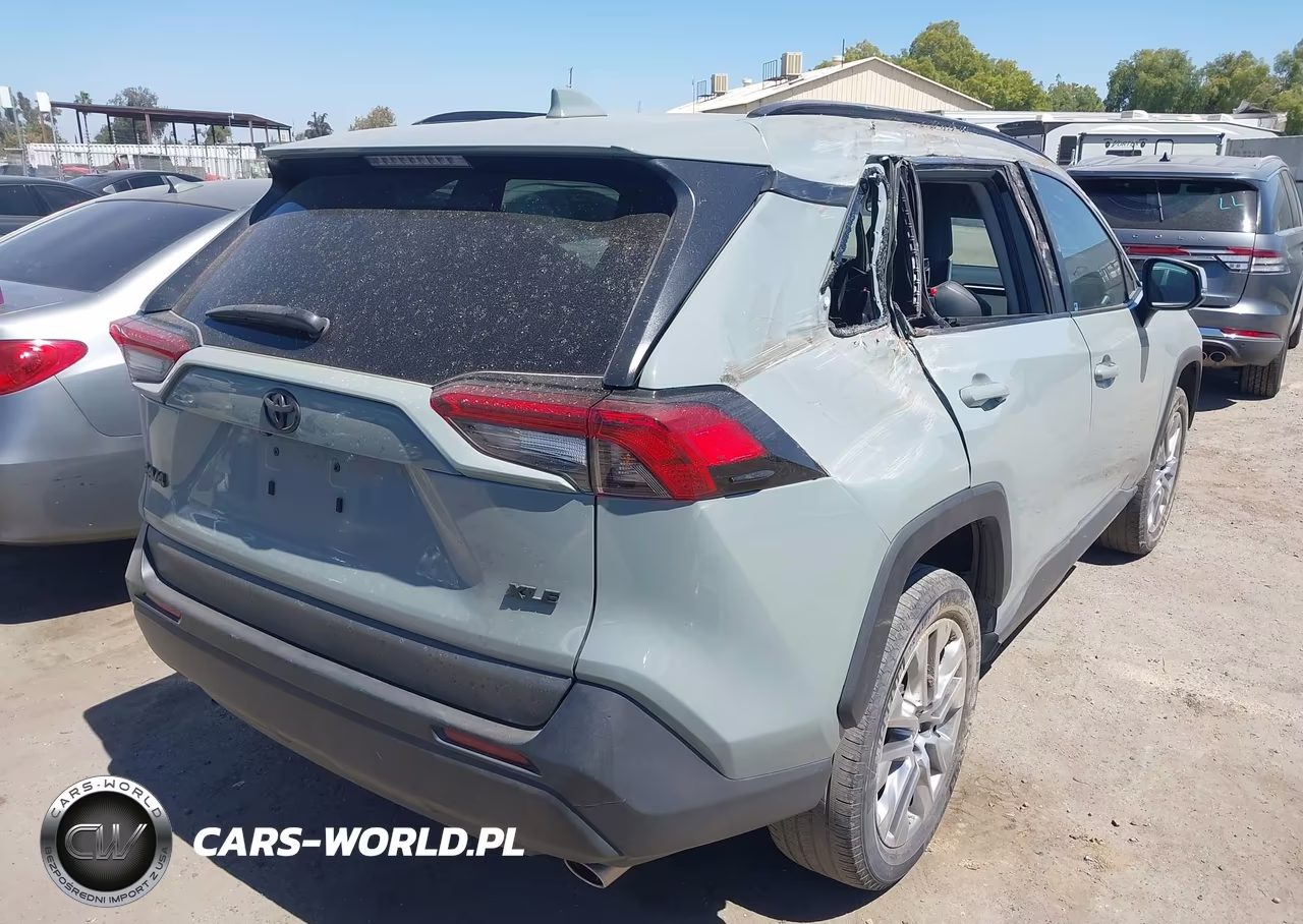 2023 Toyota Rav4 Xle Premium VIN:2T3C1RFV2PW297876 - 4