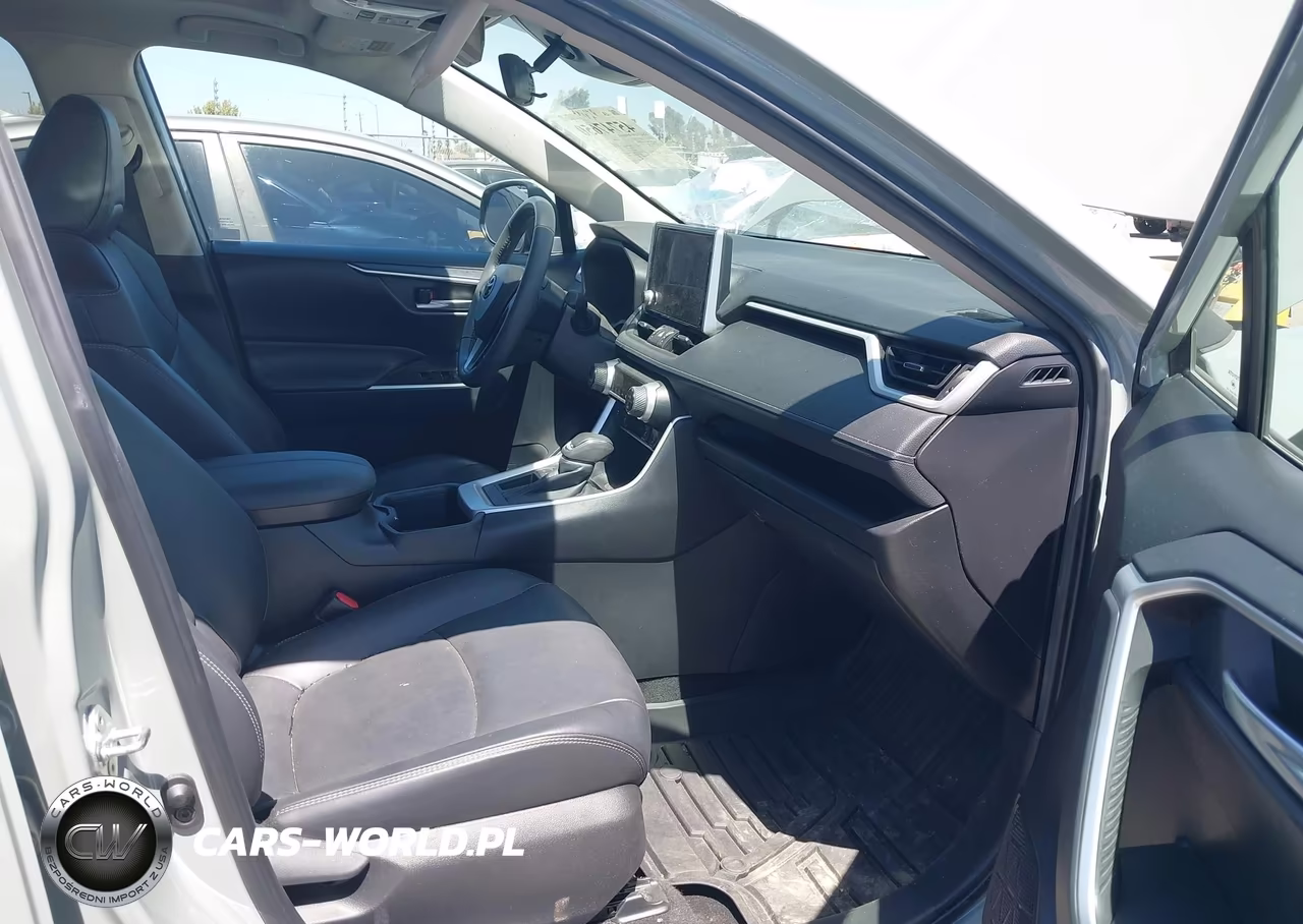 2023 Toyota Rav4 Xle Premium VIN:2T3C1RFV2PW297876 - 5