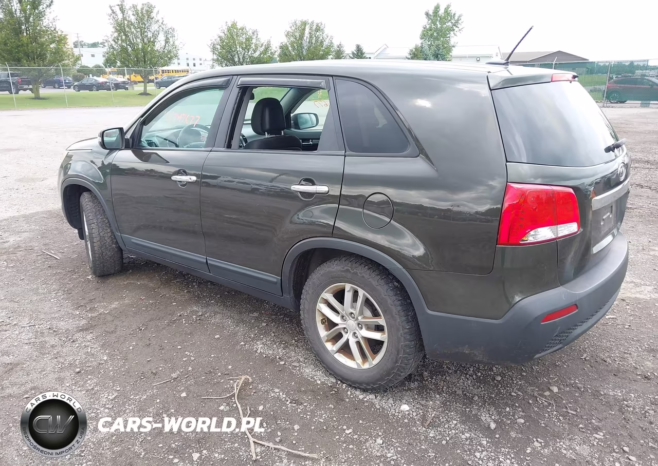 2012 Kia Sorento Lx VIN:5XYKT4A1XCG189253 - 3