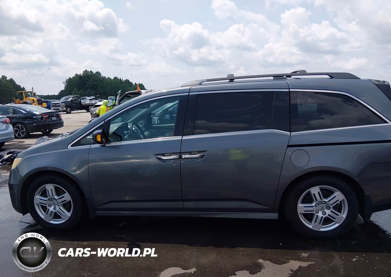 2011 Honda Odyssey Touring-Touring Elite VIN:5FNRL5H98BB062295 - 14