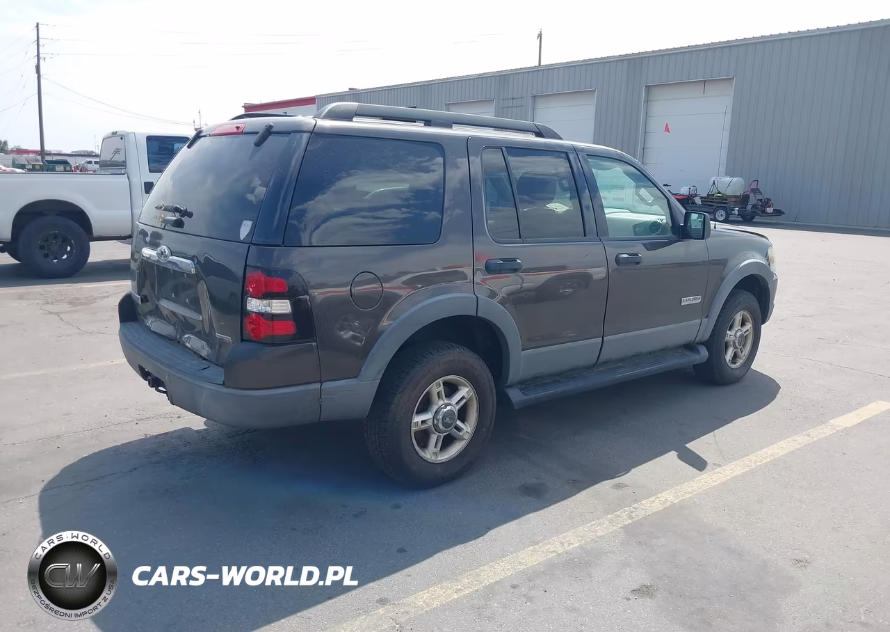 2006 Ford Explorer Xlt VIN:1FMEU73EX6UB47918 - 4