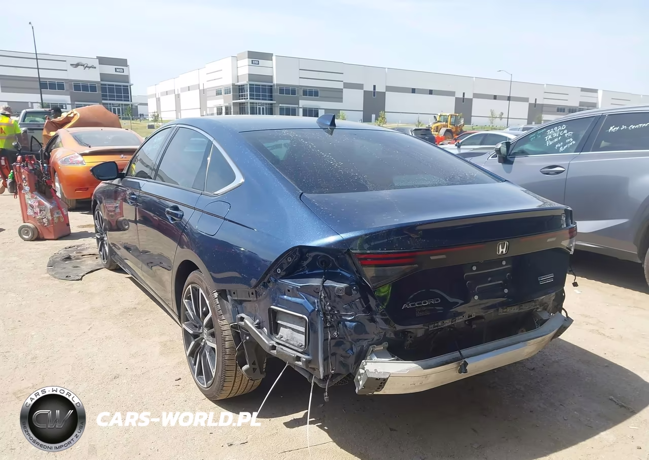 2024 Honda Accord Hybrid Touring VIN:1HGCY2F85RA031543 - 3
