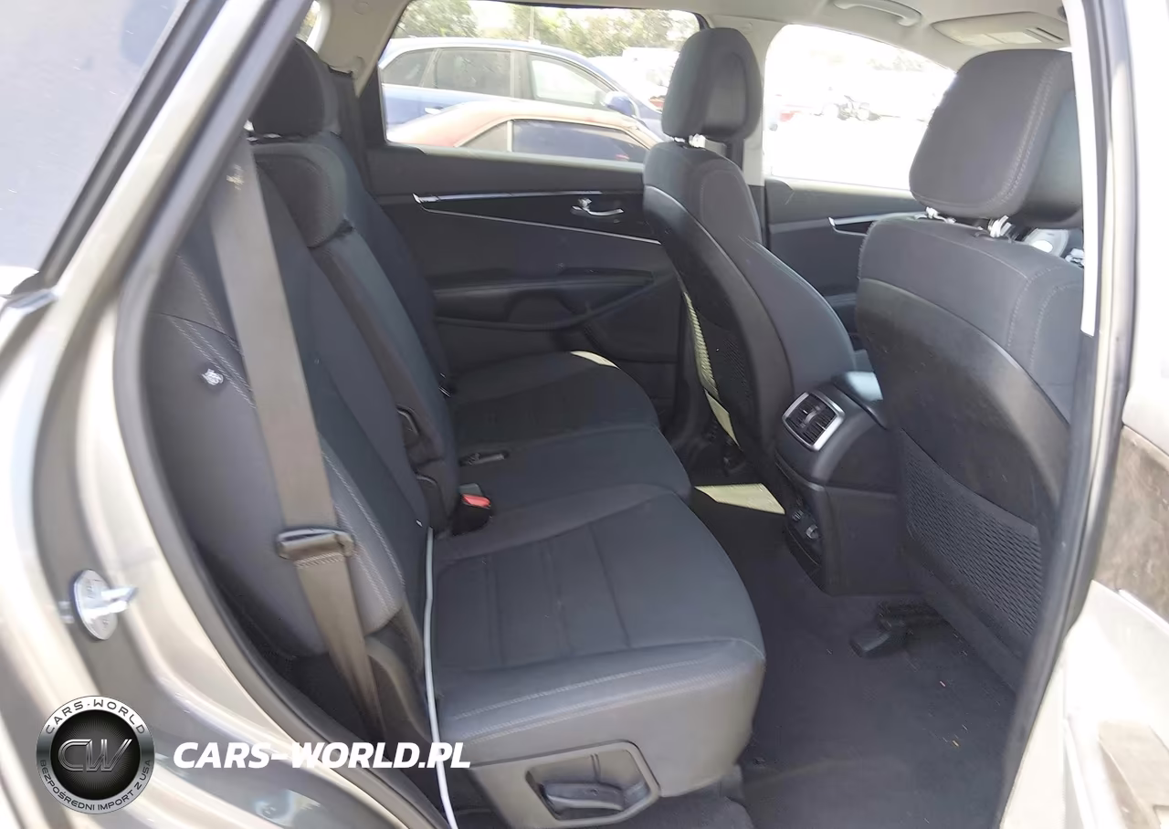 2016 Kia Sorento 2.4L Lx VIN:5XYPG4A37GG043393 - 8