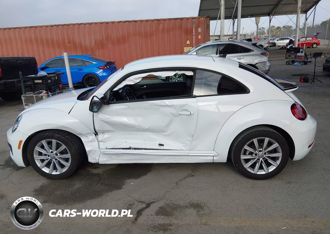 2018 Volkswagen Beetle 2.0T Coast-2.0T S VIN:3VWFD7AT6JM710127 - 14