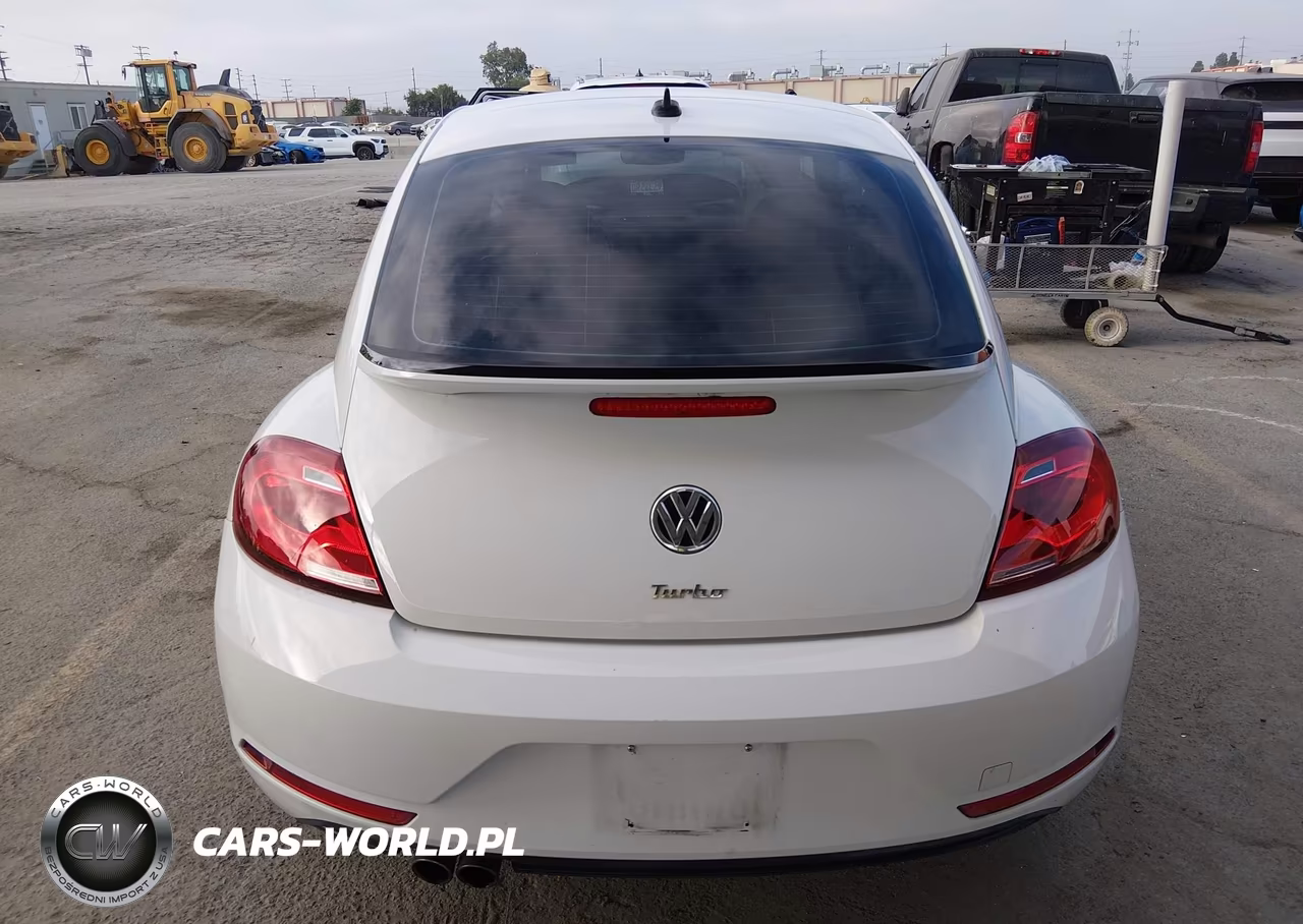 2018 Volkswagen Beetle 2.0T Coast-2.0T S VIN:3VWFD7AT6JM710127 - 16