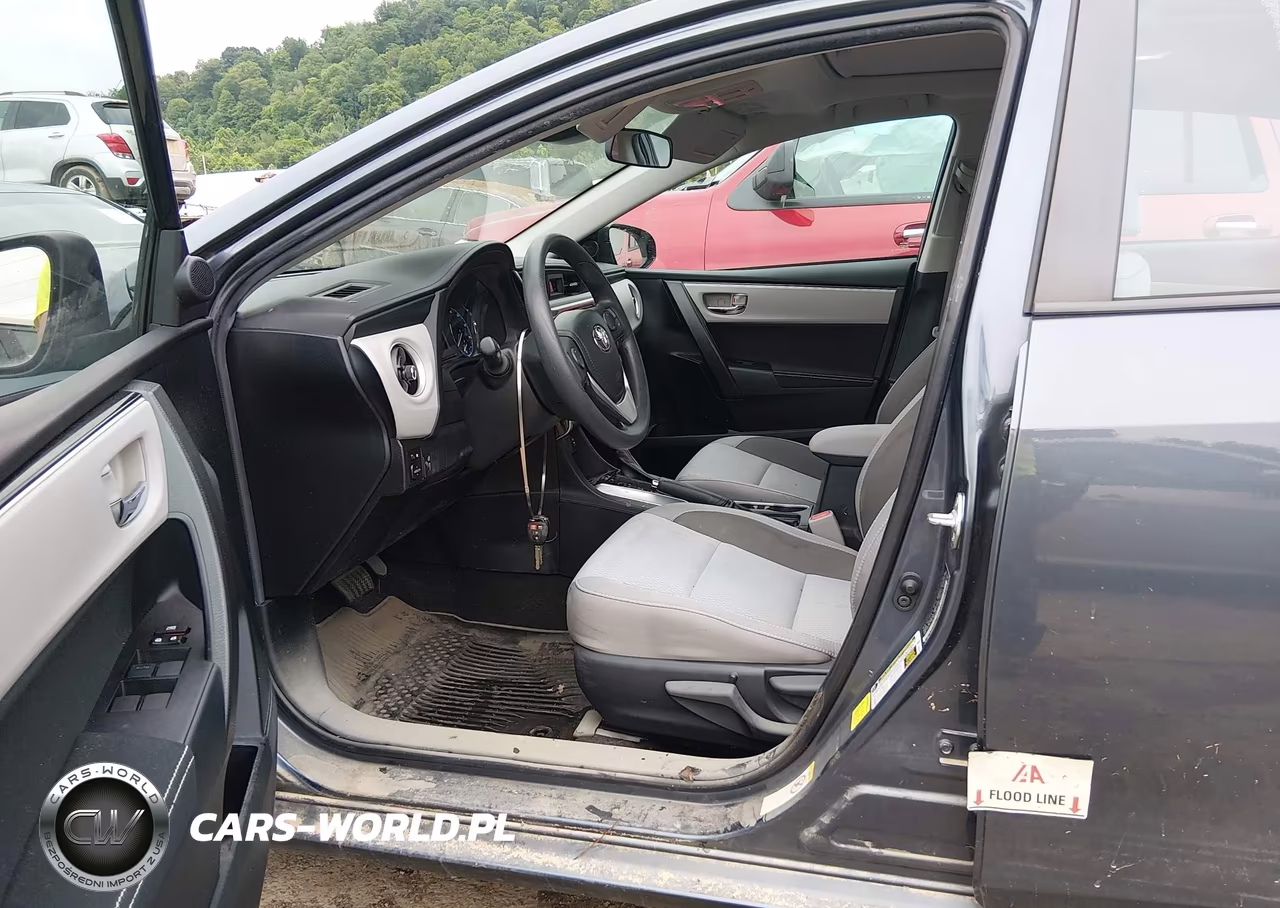 2019 Toyota Corolla Le VIN:2T1BURHE5KC191411 - 6