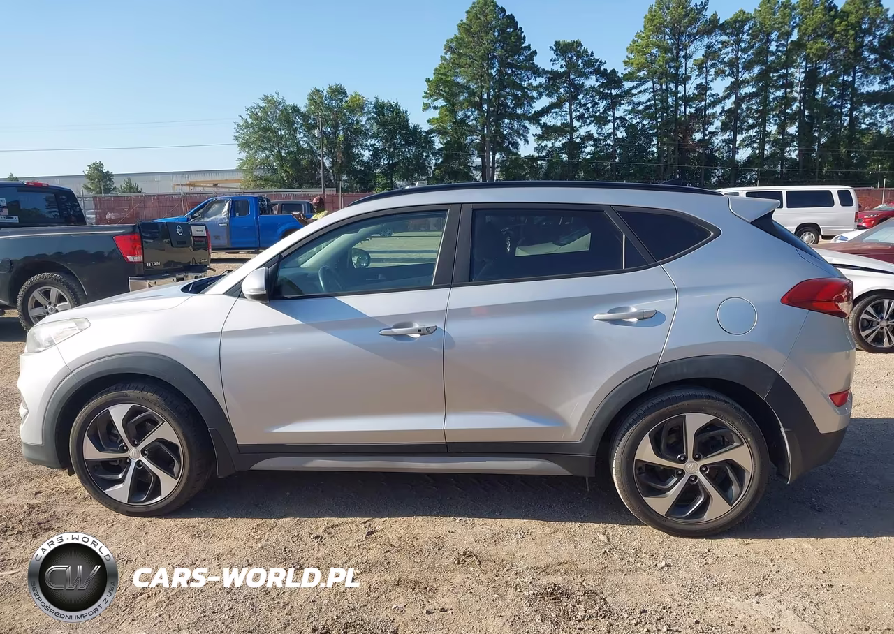 2018 Hyundai Tucson Value VIN:KM8J33A28JU804212 - 14