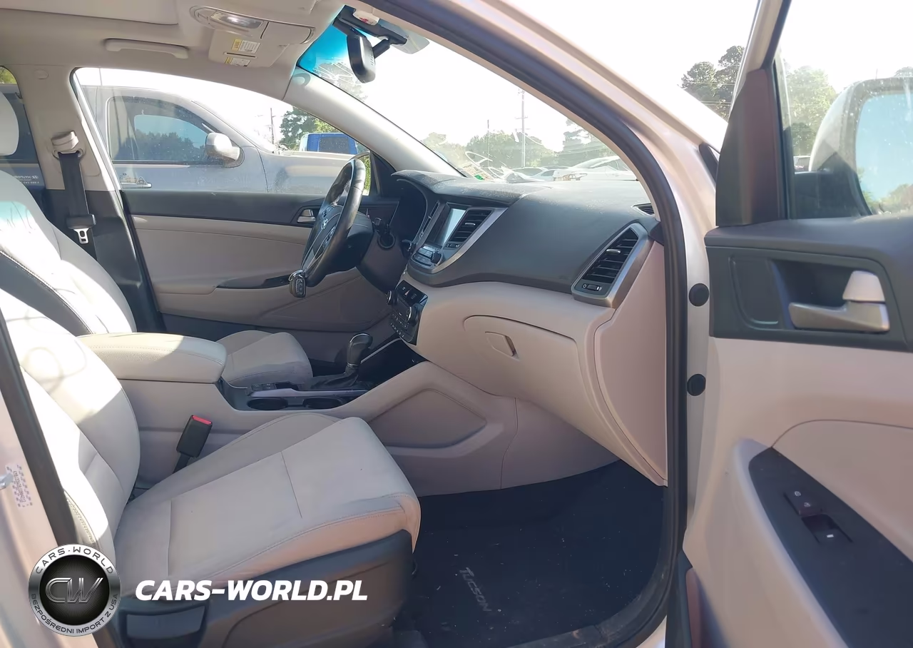 2018 Hyundai Tucson Value VIN:KM8J33A28JU804212 - 5