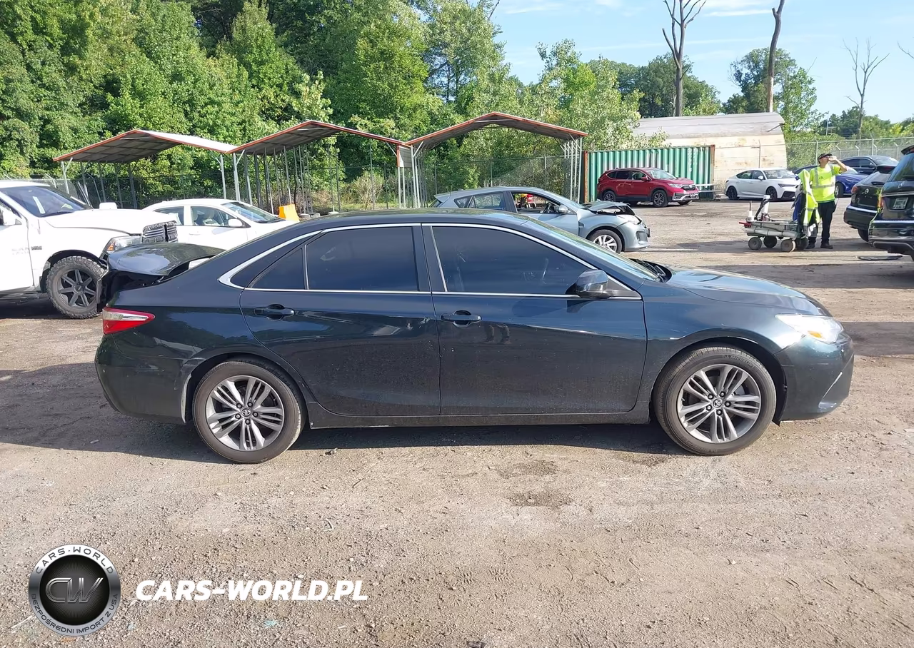 2016 Toyota Camry Se VIN:4T1BF1FK5GU158323 - 13