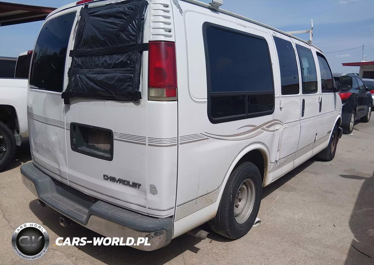 1998 Chevrolet Chevy Van G1500 VIN:1GBFG15R8W1029739 - 4