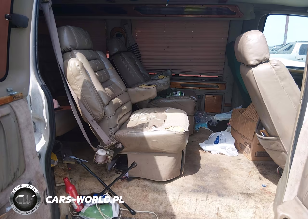 1998 Chevrolet Chevy Van G1500 VIN:1GBFG15R8W1029739 - 8