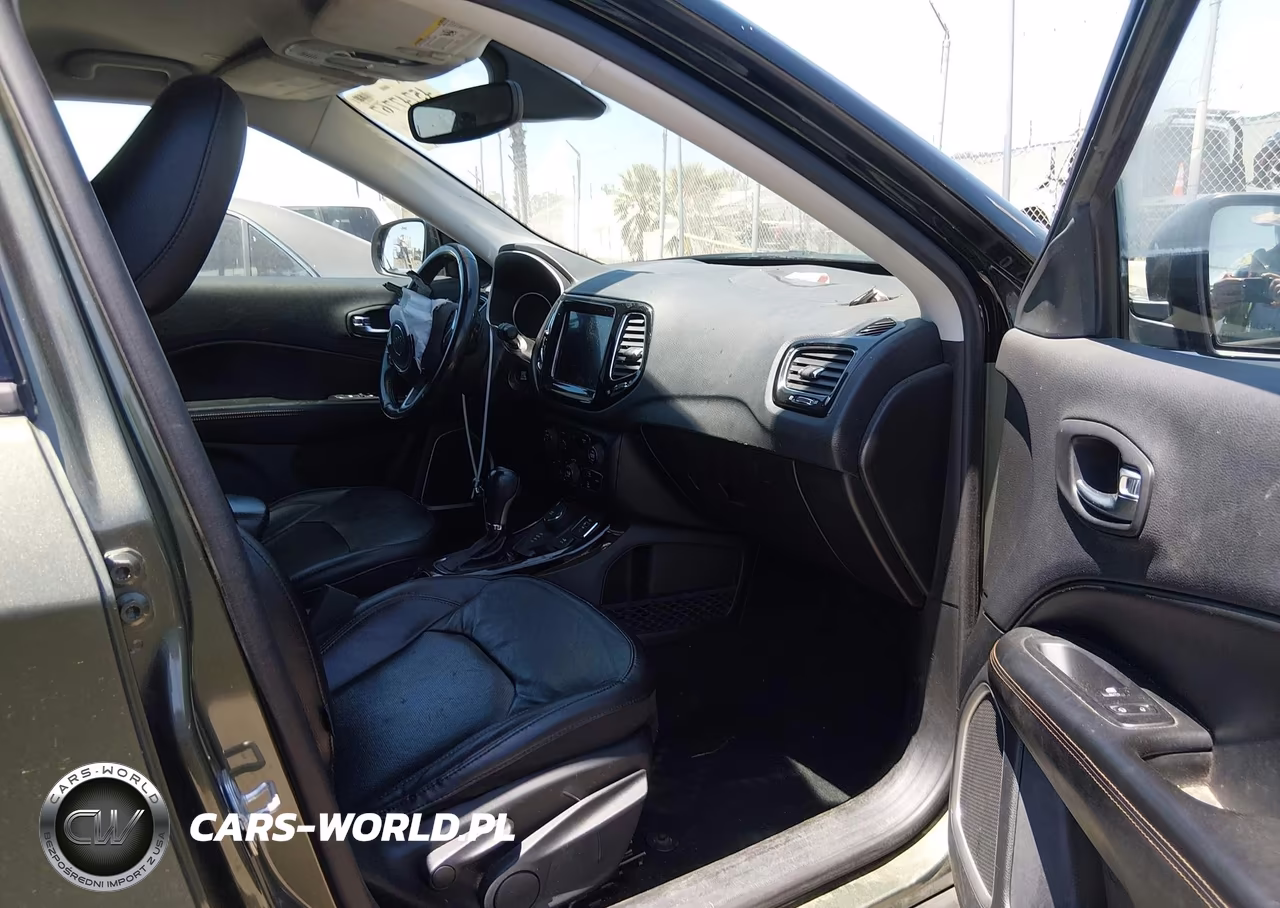 2019 Jeep Compass Limited 4X4 VIN:3C4NJDCB0KT827803 - 5