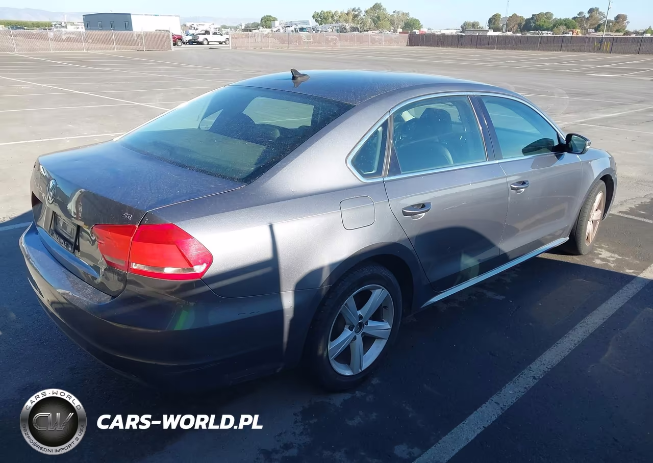 2013 Volkswagen Passat 2.5L Se VIN:1VWBP7A39DC018228 - 4