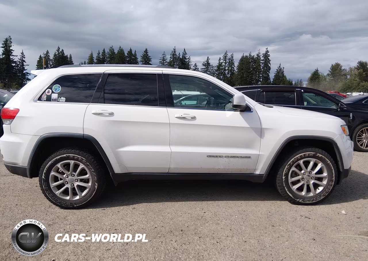 2016 Jeep Grand Cherokee Laredo VIN:1C4RJFAG5GC302394 - 13