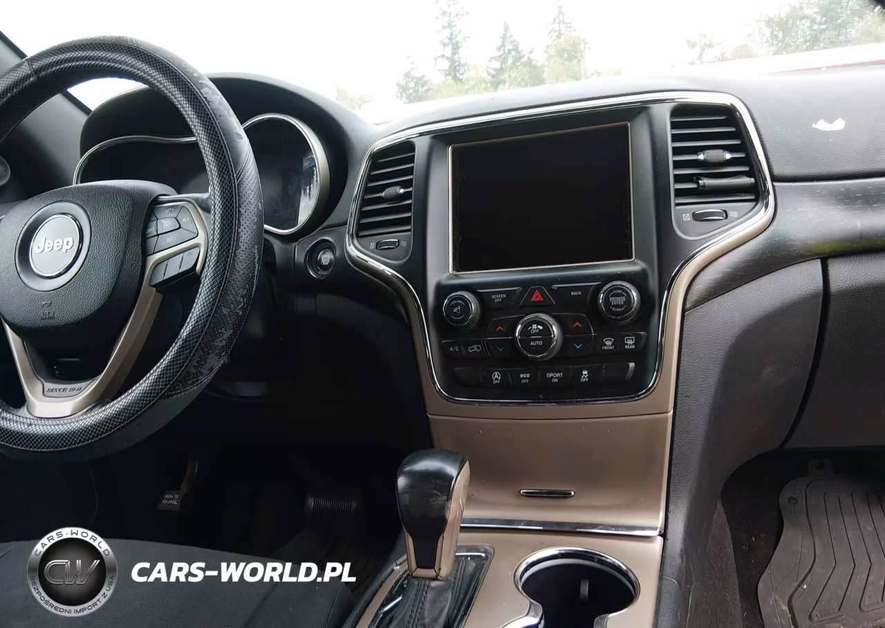 2016 Jeep Grand Cherokee Laredo VIN:1C4RJFAG5GC302394 - 18