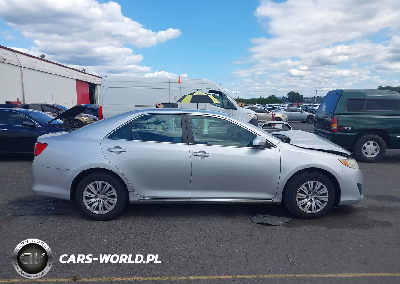 2013 Toyota Camry Le VIN:4T4BF1FK4DR336174 - 13