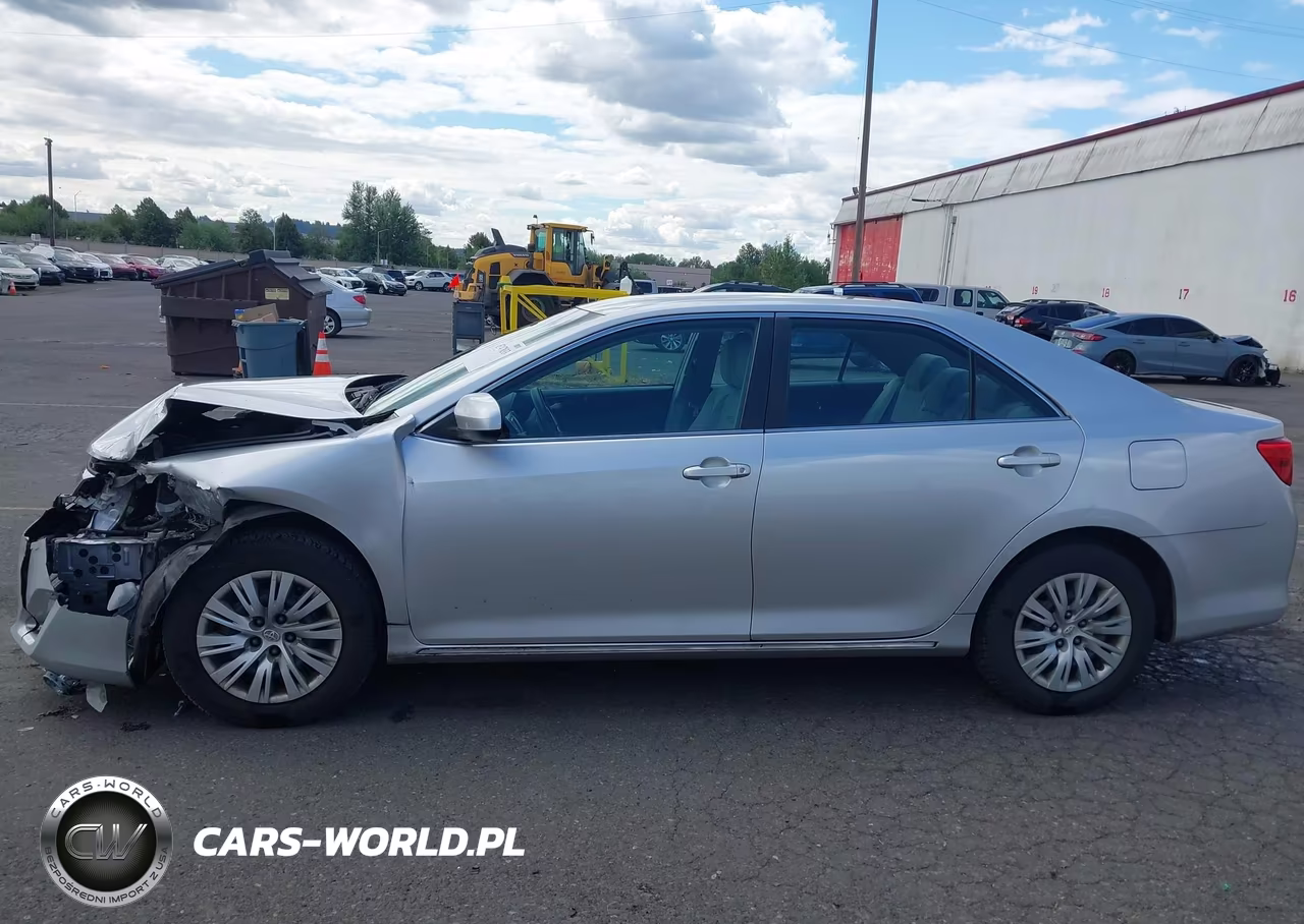 2013 Toyota Camry Le VIN:4T4BF1FK4DR336174 - 14