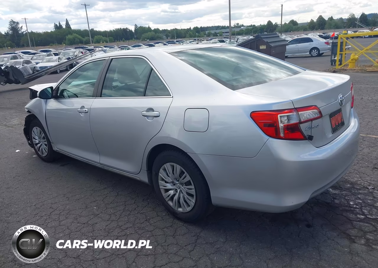 2013 Toyota Camry Le VIN:4T4BF1FK4DR336174 - 3