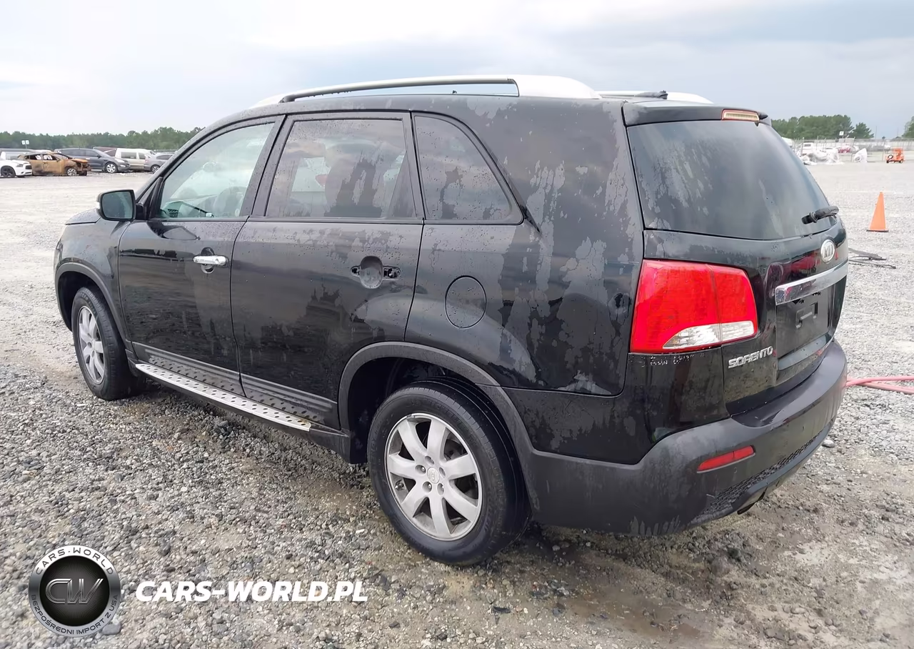 2011 Kia Sorento Lx VIN:5XYKT3A19BG170959 - 3
