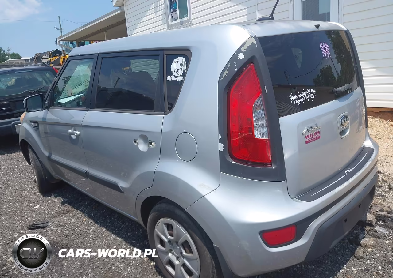 2013 Kia Soul VIN:KNDJT2A55D7494208 - 3
