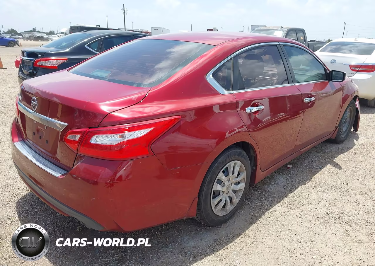 2017 Nissan Altima 2.5 S VIN:1N4AL3AP2HC231796 - 4