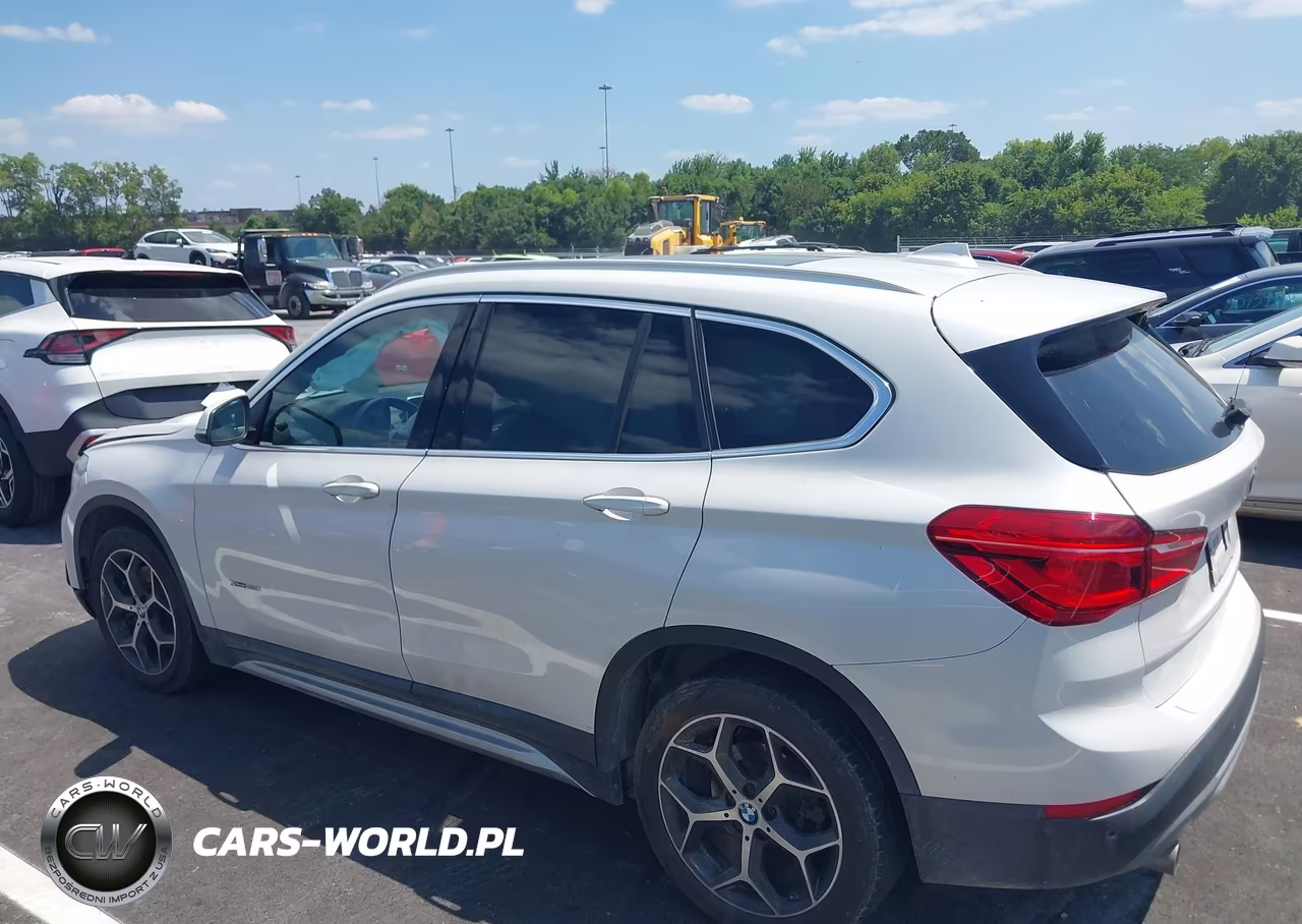 2018 BMW X1 xDrive28I VIN:WBXHT3C39J5F88895 - 14
