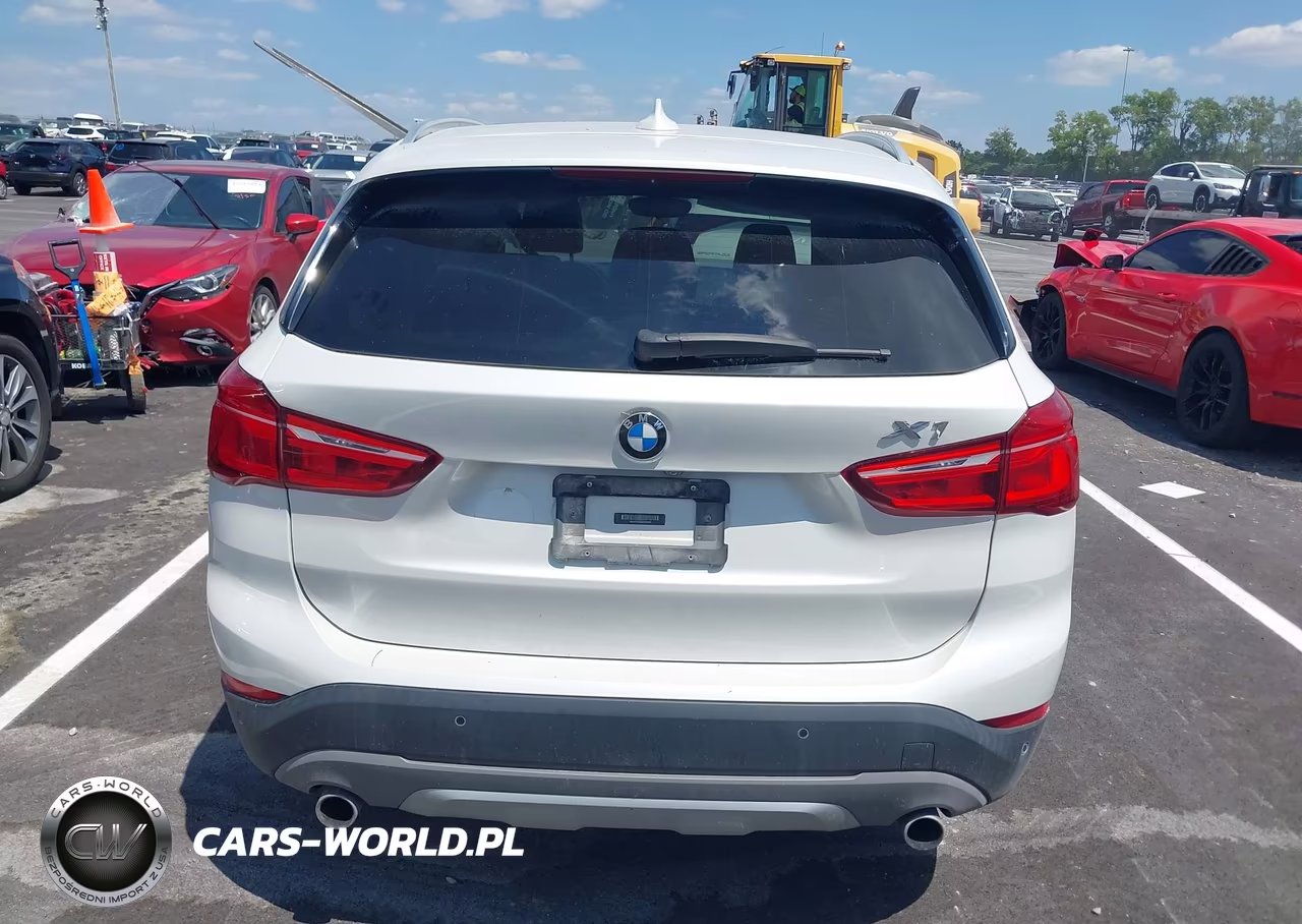 2018 BMW X1 xDrive28I VIN:WBXHT3C39J5F88895 - 16