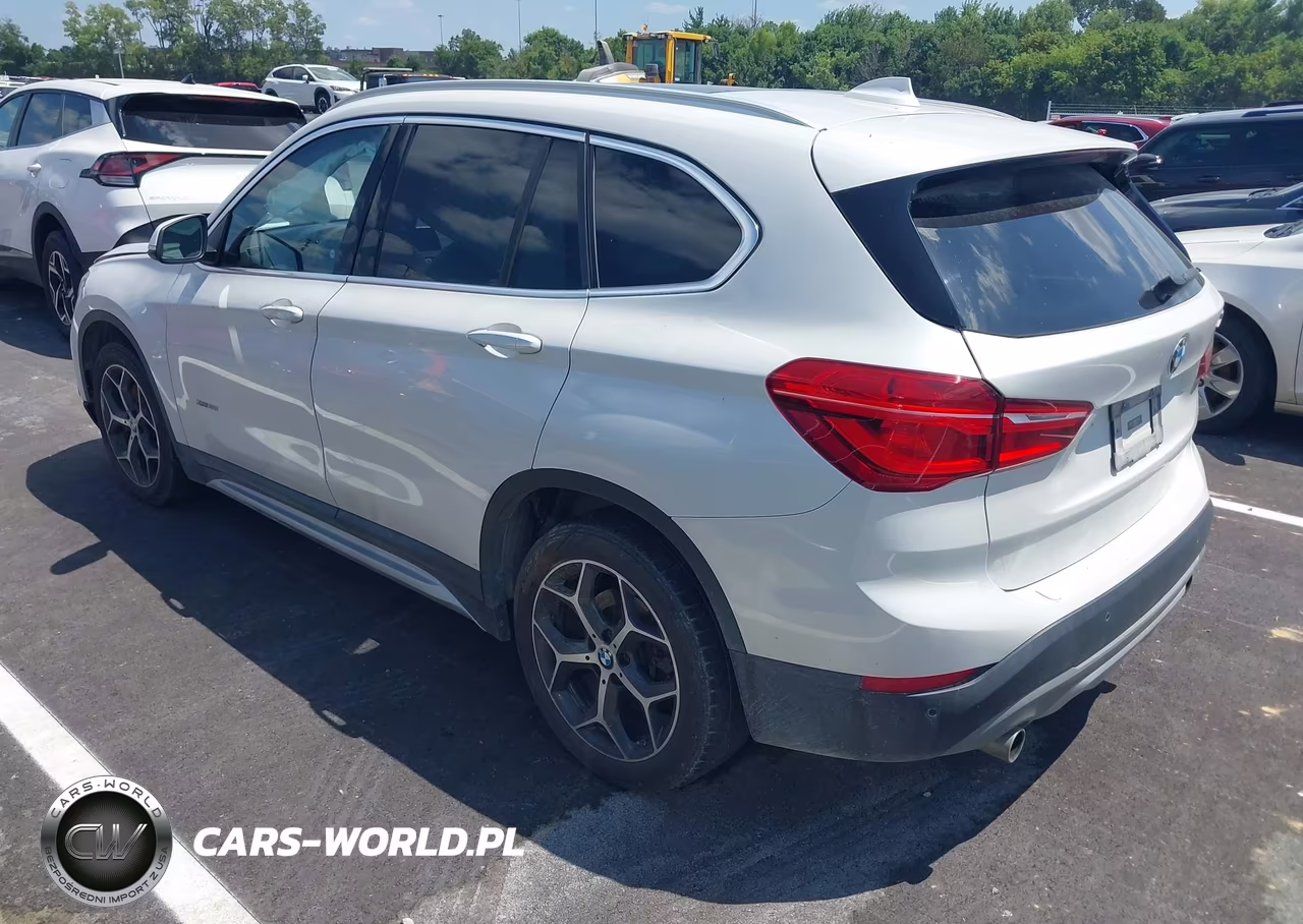 2018 BMW X1 xDrive28I VIN:WBXHT3C39J5F88895 - 3