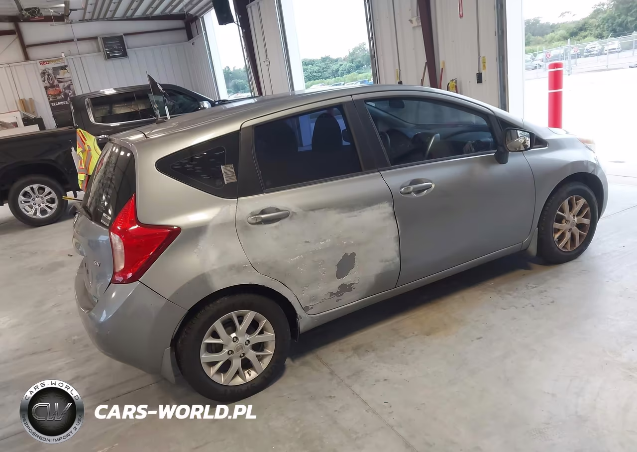 2015 Nissan Versa Note Sv VIN:3N1CE2CP9FL443118 - 4
