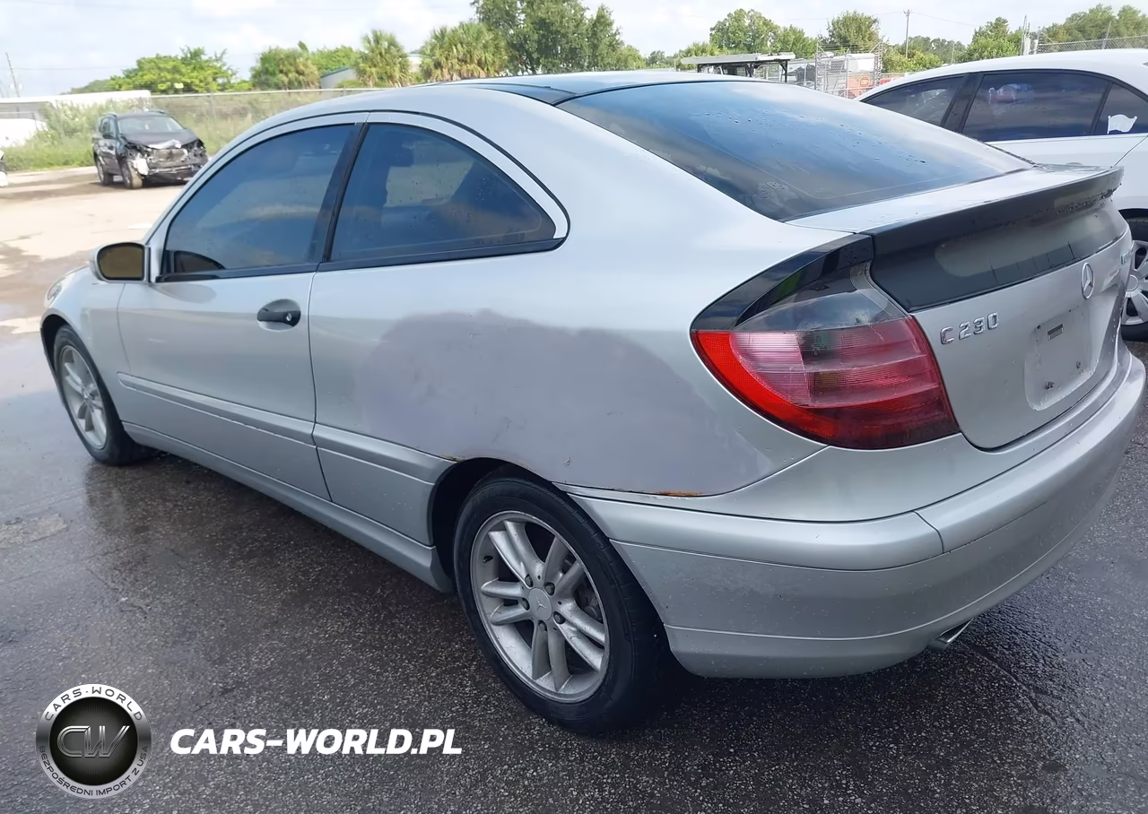 2003 Mercedes-Benz C 230 Kompressor Sport VIN:WDBRN40J23A428609 - 6