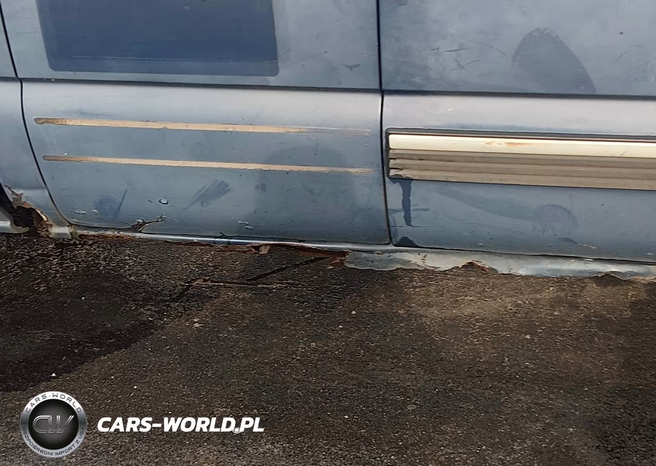 1999 Chevrolet Silverado 1500 VIN:2GCEC19WXX1272127 - 12