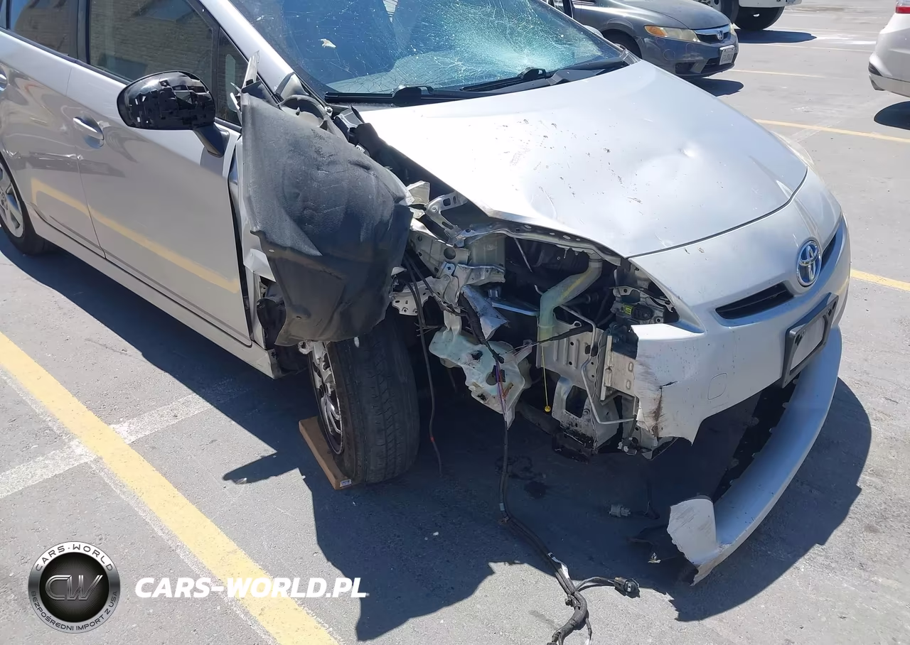 2011 Toyota Prius Four VIN:JTDKN3DU5B5266662 - 6