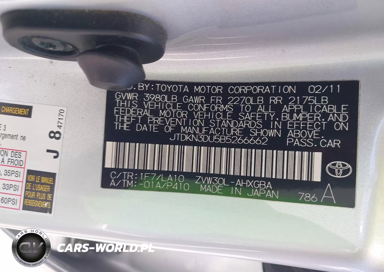 2011 Toyota Prius Four VIN:JTDKN3DU5B5266662 - 9