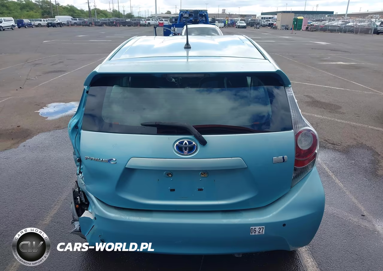 2014 Toyota Prius C Four-One-Three-Two VIN:JTDKDTB37E1080095 - 17