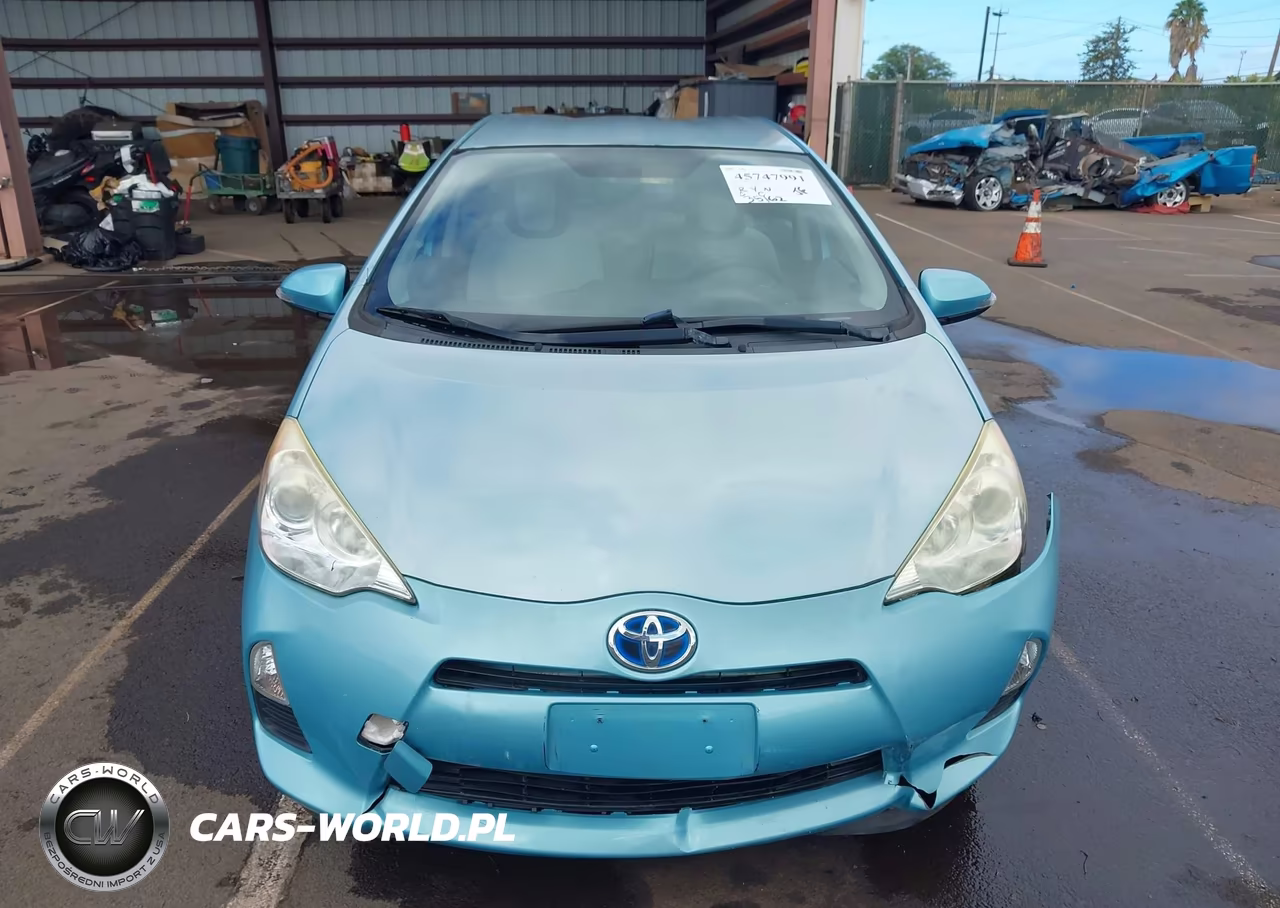 2014 Toyota Prius C Four-One-Three-Two VIN:JTDKDTB37E1080095 - 19