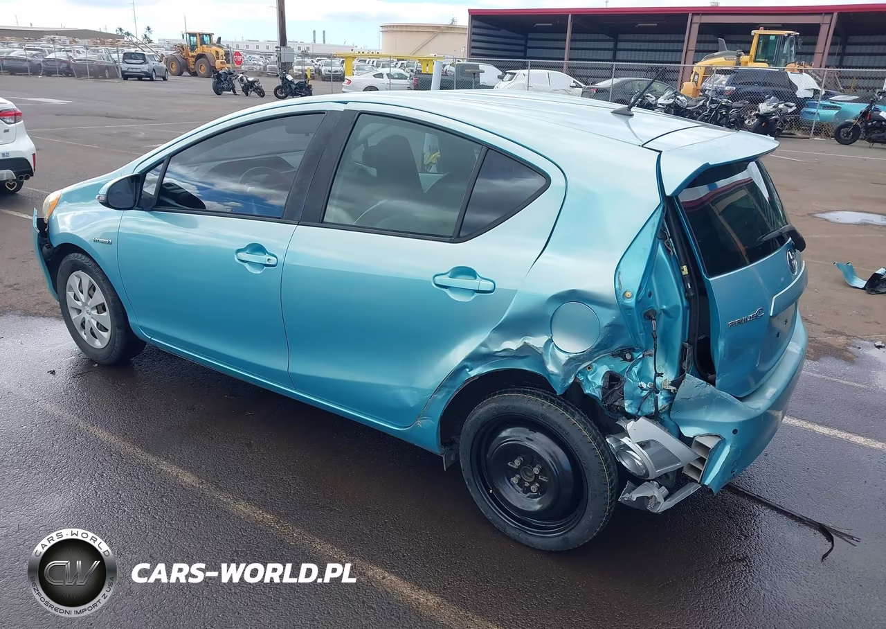 2014 Toyota Prius C Four-One-Three-Two VIN:JTDKDTB37E1080095 - 3