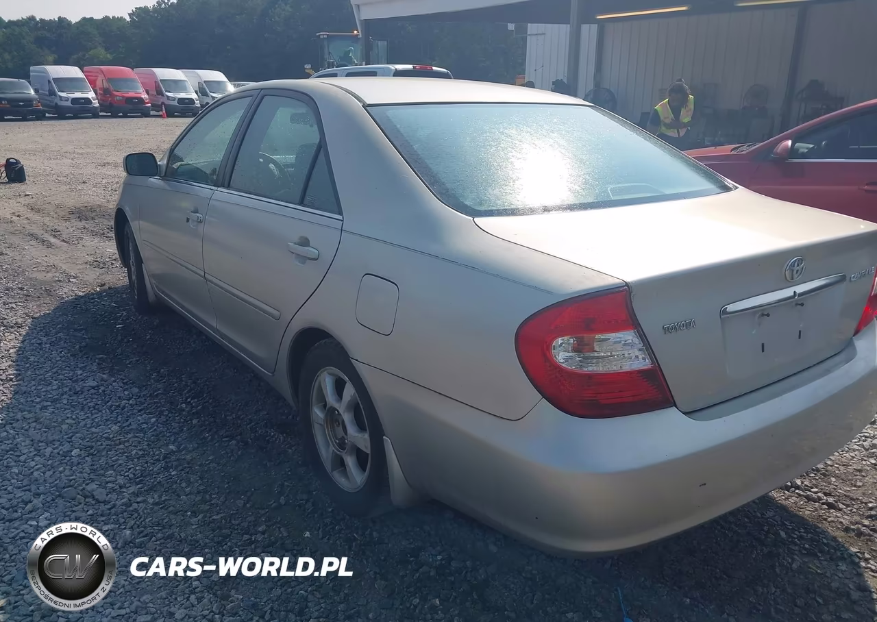 2002 Toyota Camry Le VIN:4T1BE32K82U510436 - 3