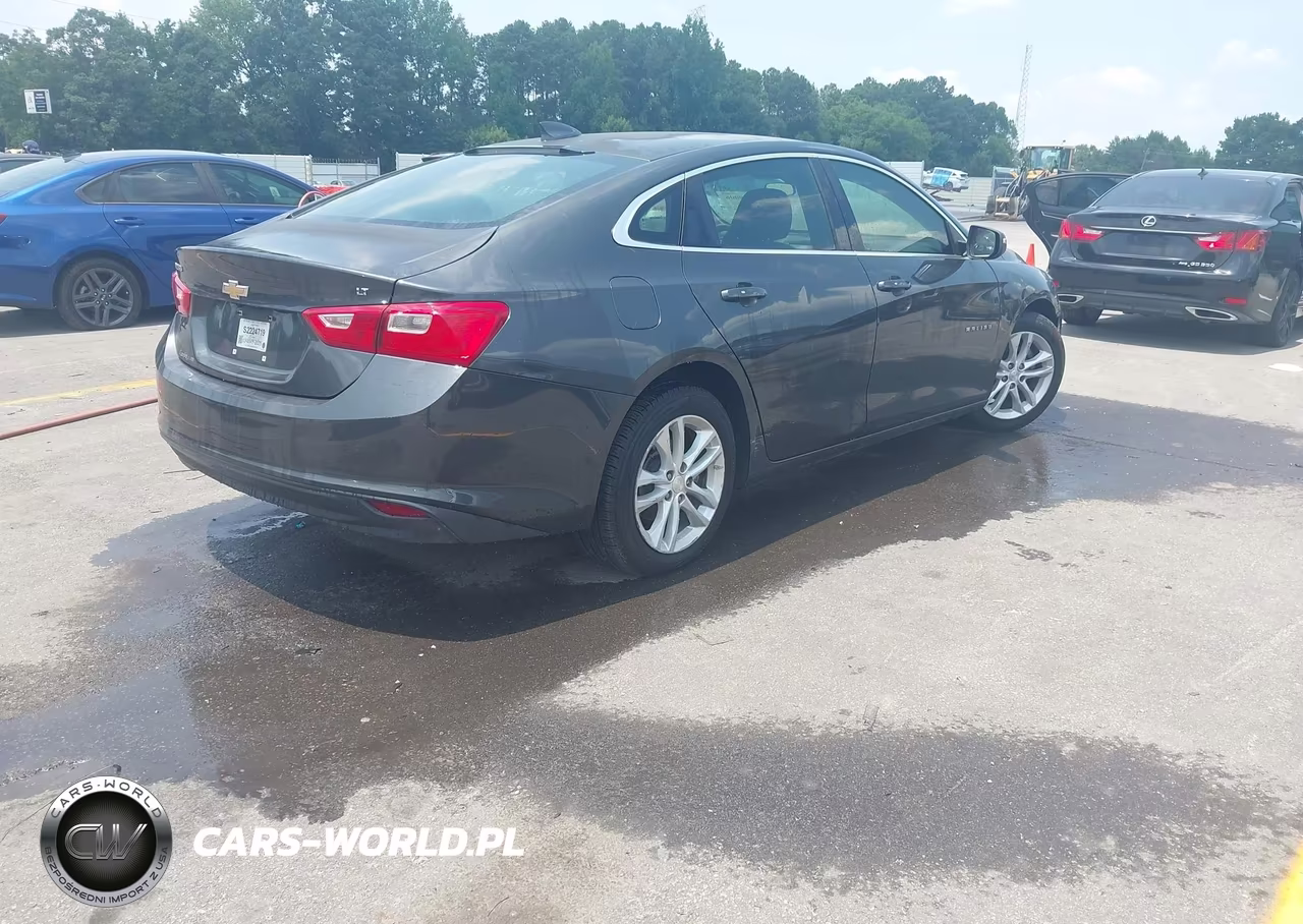 2017 Chevrolet Malibu 1Lt VIN:1G1ZE5STXHF183065 - 4