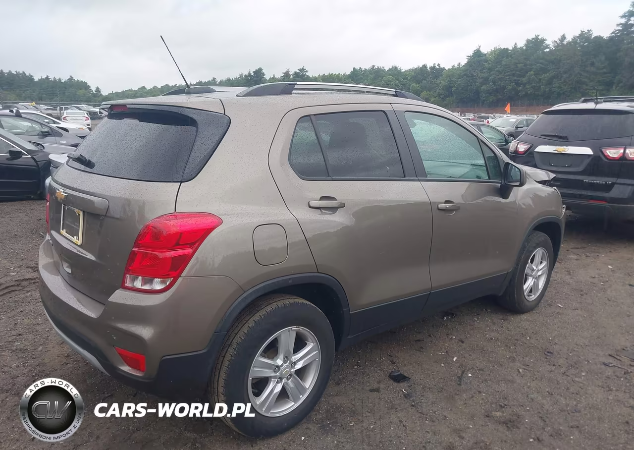 2022 Chevrolet Trax Awd Lt VIN:KL7CJPSM5NB567588 - 4