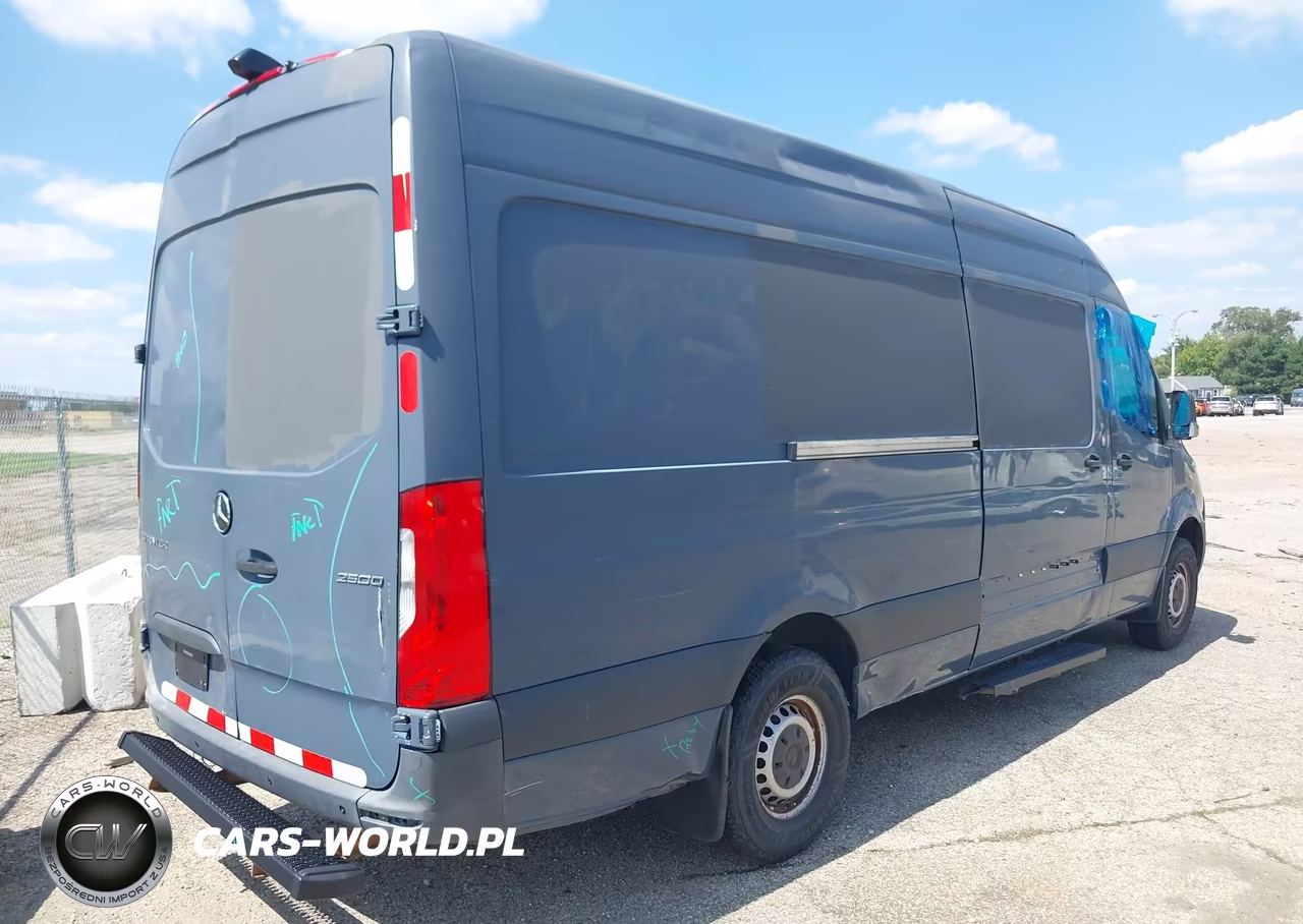 2019 Mercedes-Benz Sprinter 2500 High Roof V6 VIN:WD4PF1CD7KP124073 - 4