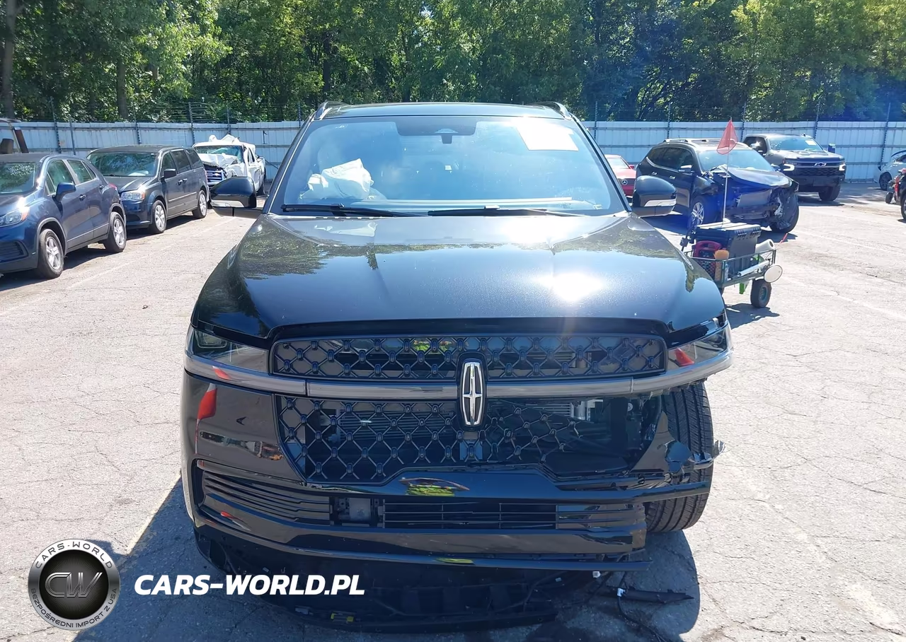 2025 Lincoln Navigator Reserve VIN:5LMJJ2LGXSEL10788 - 12
