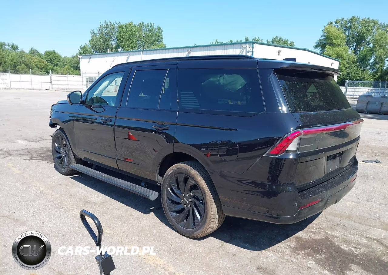 2025 Lincoln Navigator Reserve VIN:5LMJJ2LGXSEL10788 - 3