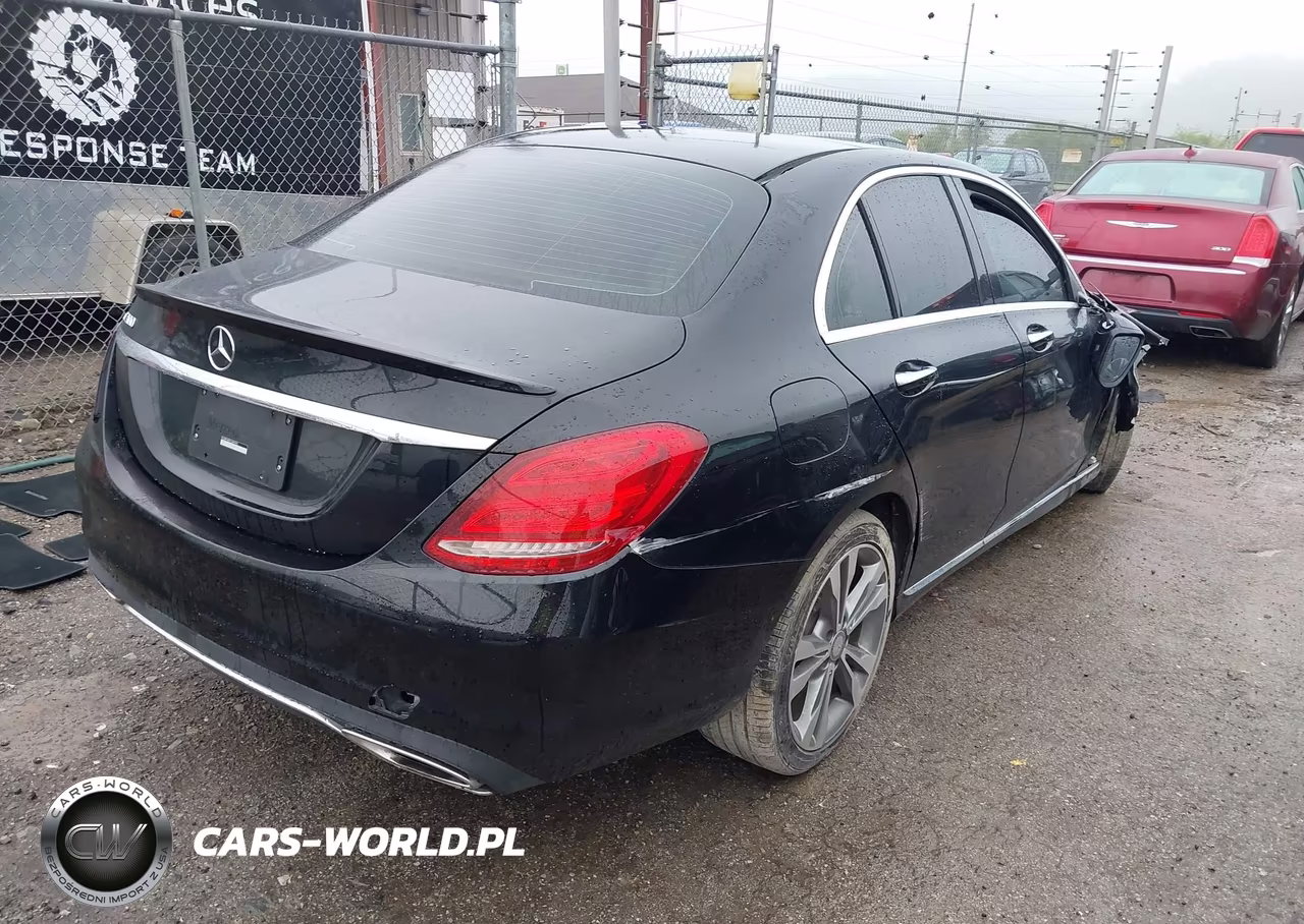 2015 Mercedes-Benz C 300 VIN:55SWF4JB9FU089981 - 4