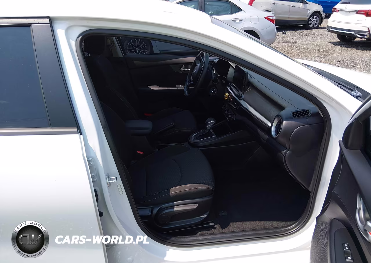 2021 Kia Forte Lxs VIN:3KPF24AD0ME383027 - 5