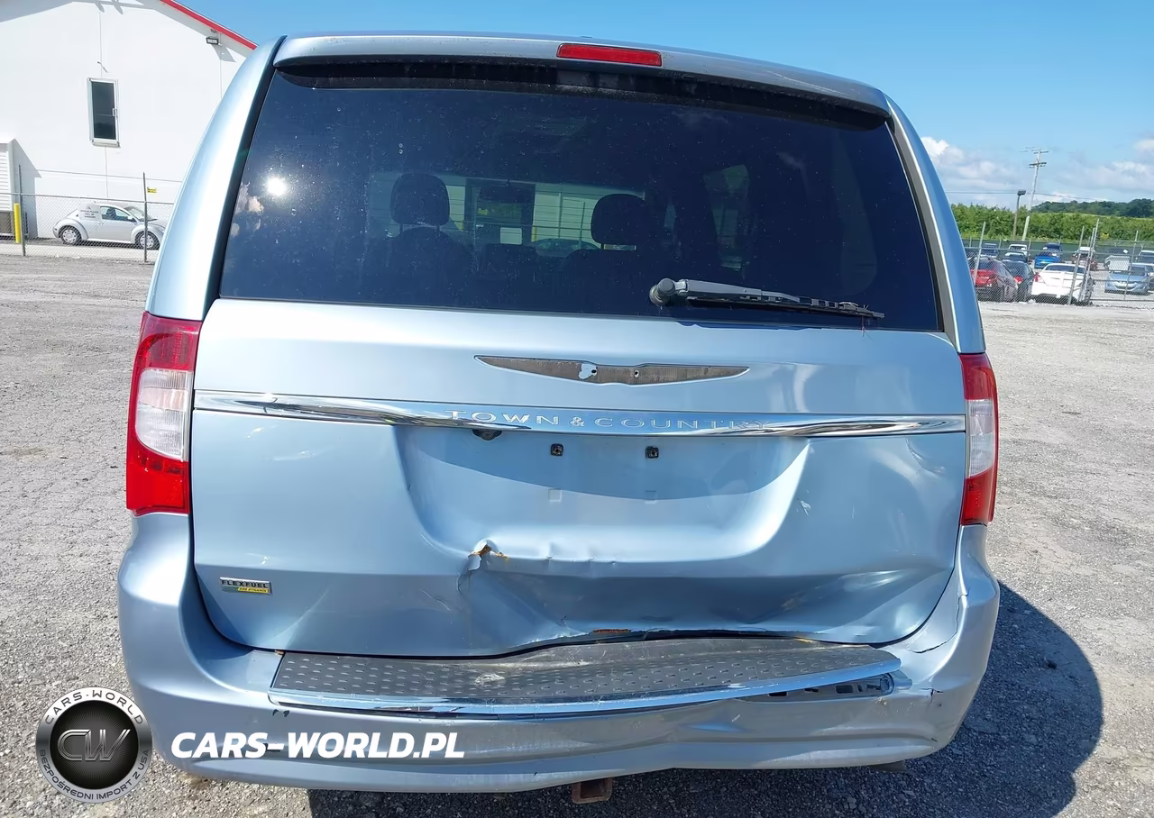 2013 Chrysler Town & Country Touring VIN:2C4RC1BG2DR732009 - 16
